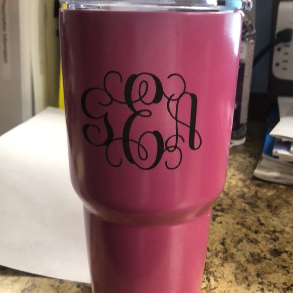 Meet your Posher, Gia - Picture 1 of 1